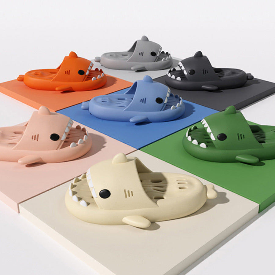 Slippers with the color of grey , red , black , blue , pink , green ,milky .