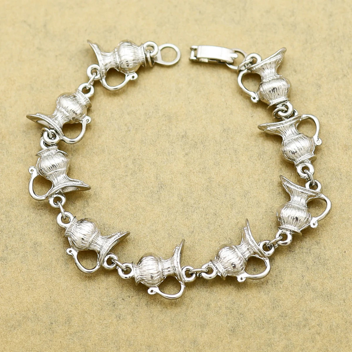 Cat Pendant Charm Chain Link Bracelets For Women Cowgirl Cuff Bangles Party Gift Fashion Jewelry Pulseira Feminina Dropshipping