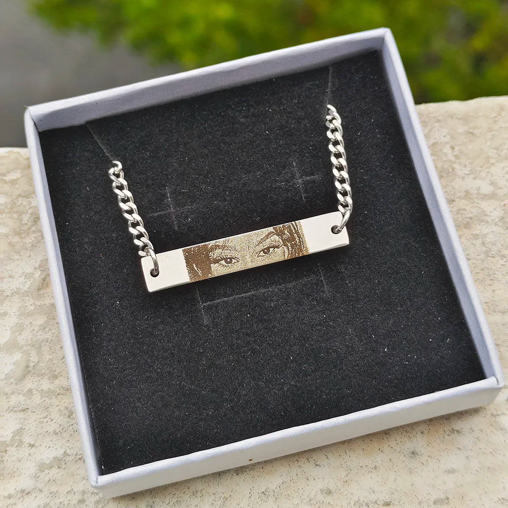 GoldButterfly Personalized Eyes Photo Couple Necklace Customized Pendant Engravable Picture Stainless Steel Gifts for Boy Friend