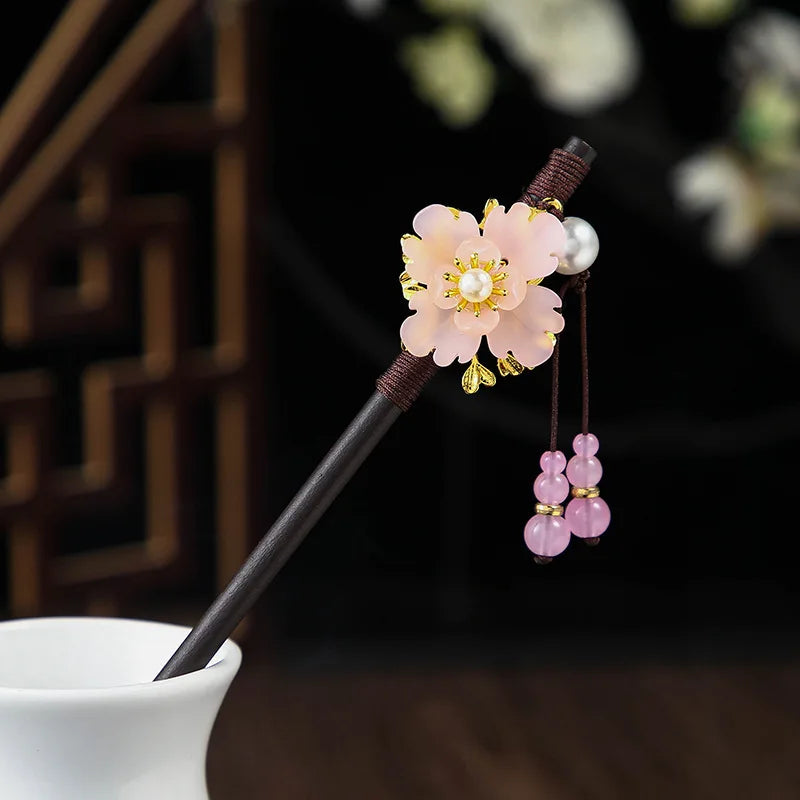Wooden Hair Stick Chinese Style Winding Flower Hairpin With Tassel Elegant Lady Hair Clip Hair Accessories Vintage Gift
