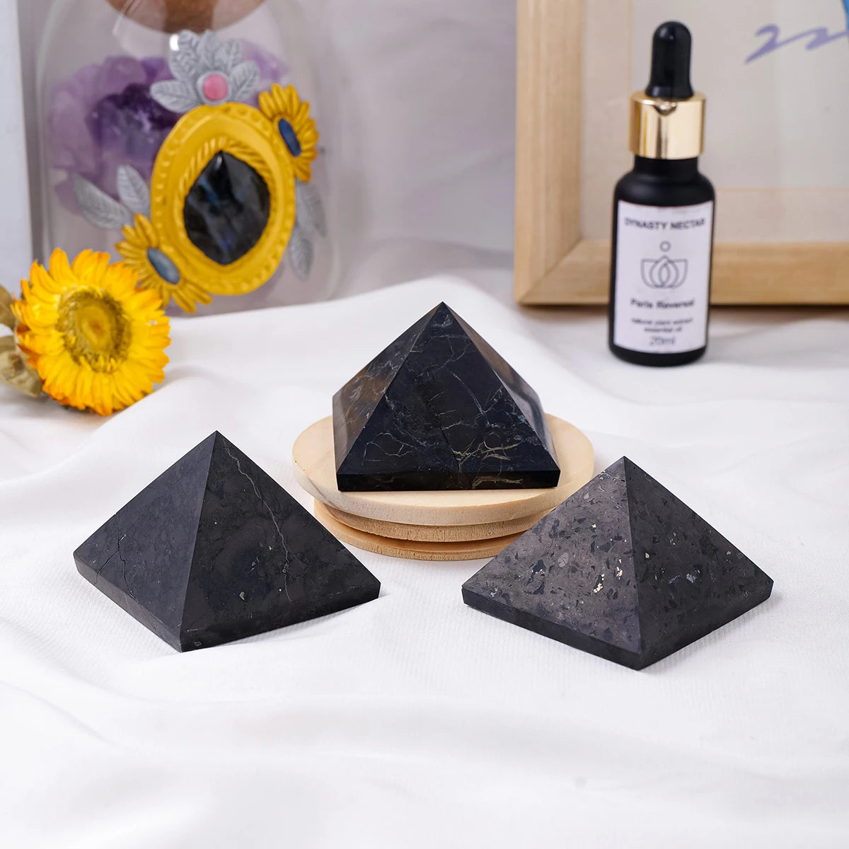 1pc Natural Crystal Russian Shungite Pyramid Raw Stone Polished Four Sided Tower Home Desktop Decoration Feng Shui Ornament
