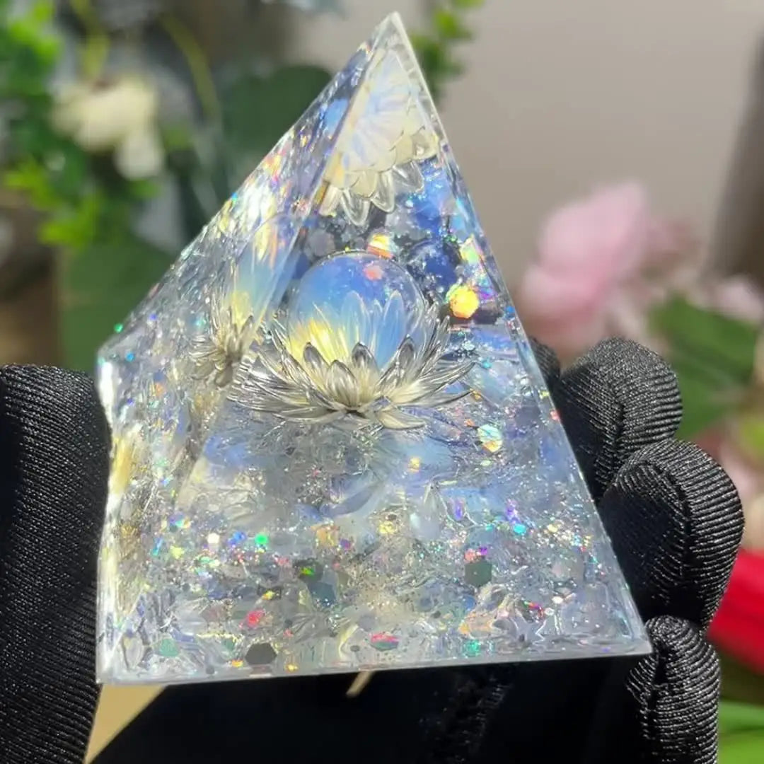 1PC White Lotus Flower Opal Orgone Pyramid Decorative Home Piece Life Flower Design Energy Pyramid for Interior Decoration