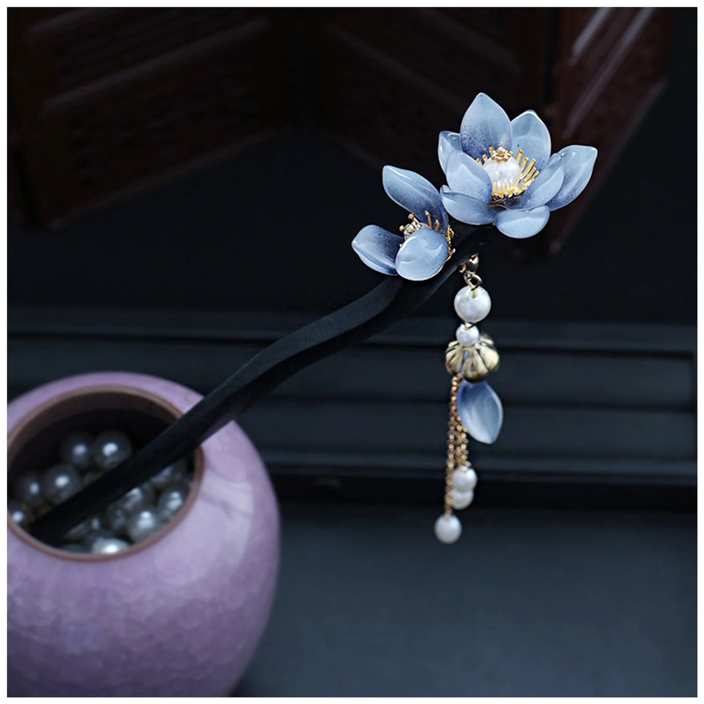Ancient Style Magnolia Hairpin Artificial Transparent Glass Flower Tassel Hair Stick Wooden Simple Updo Hairpin New Year Gifts