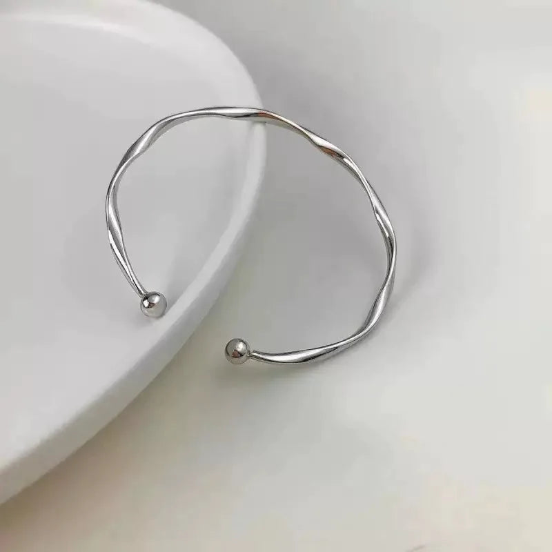 2025 New Fashion Creative Unique Design Style Minimalist Geometric Bending Shape Adjustable Bracelet, Suitable For Mothers to Se