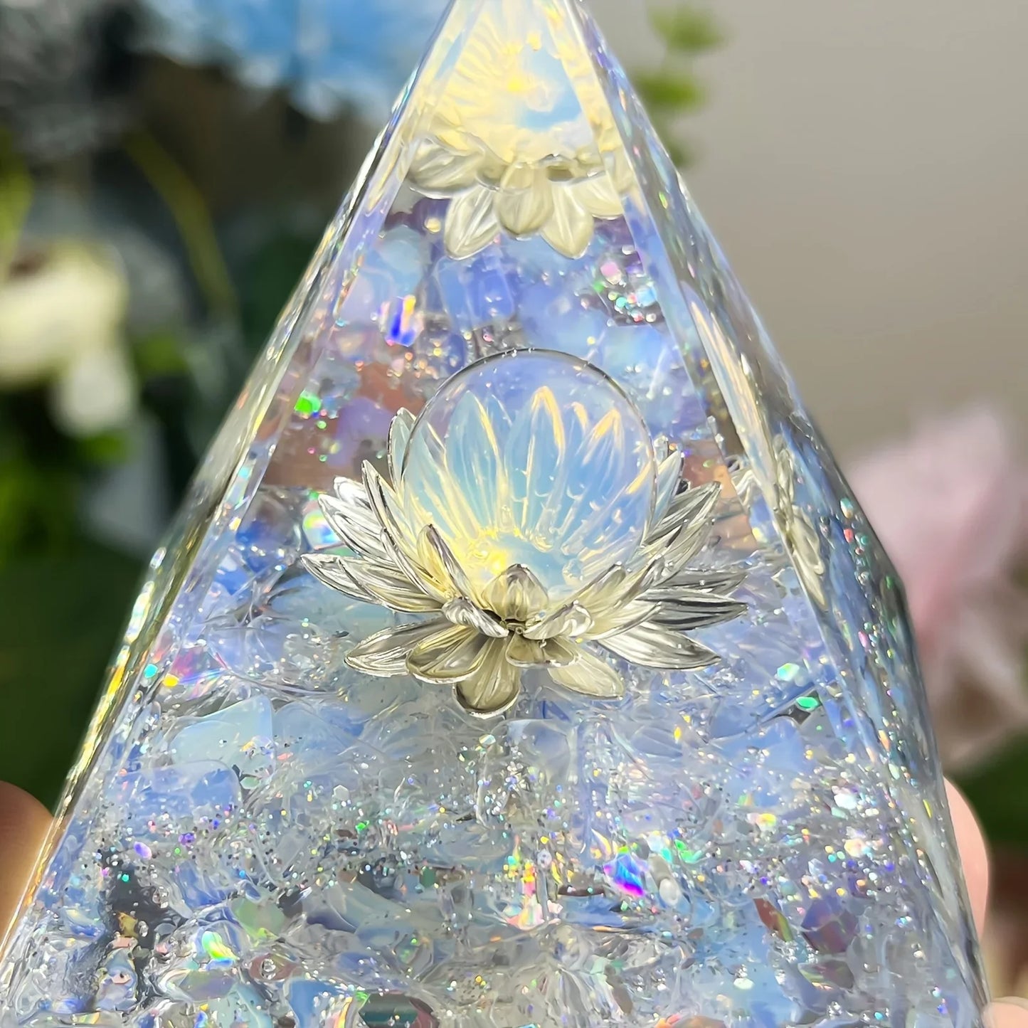 1PC White Lotus Flower Opal Orgone Pyramid Decorative Home Piece Life Flower Design Energy Pyramid for Interior Decoration