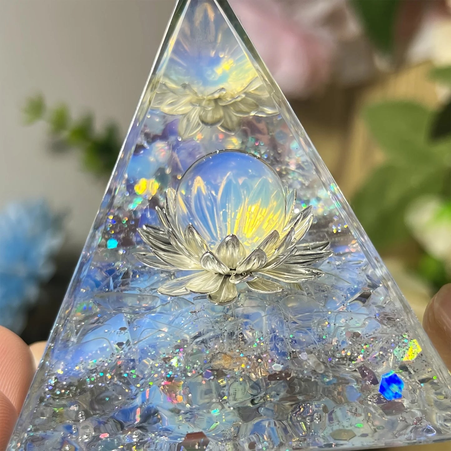 1PC White Lotus Flower Opal Orgone Pyramid Decorative Home Piece Life Flower Design Energy Pyramid for Interior Decoration