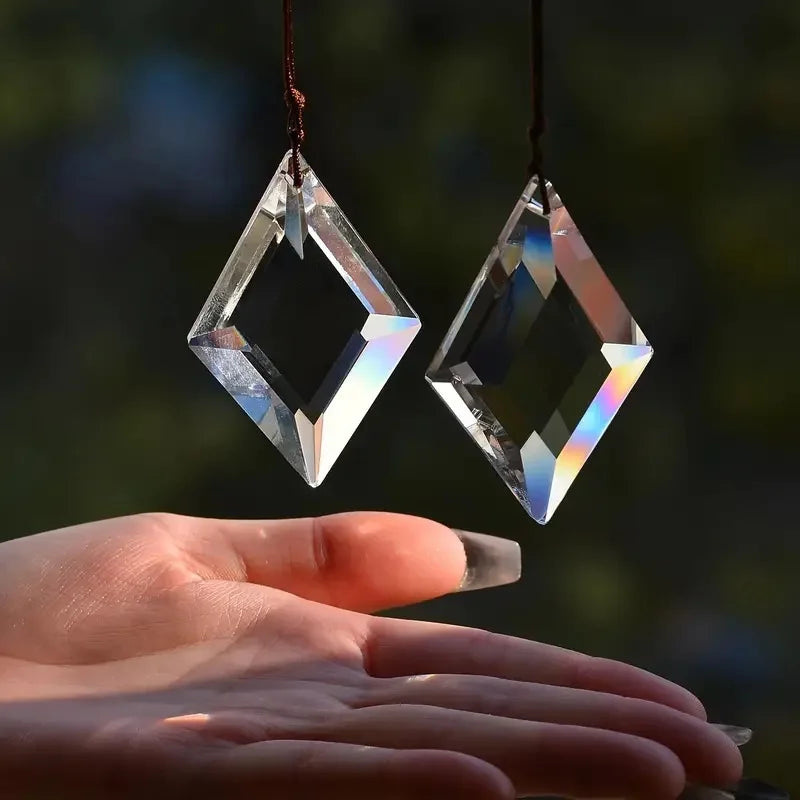 2 pcs Diamond Shaped Crystal Light Catching Prisms, Rainbow Maker for Window, Balcony, Kitchen, Garden Decoration