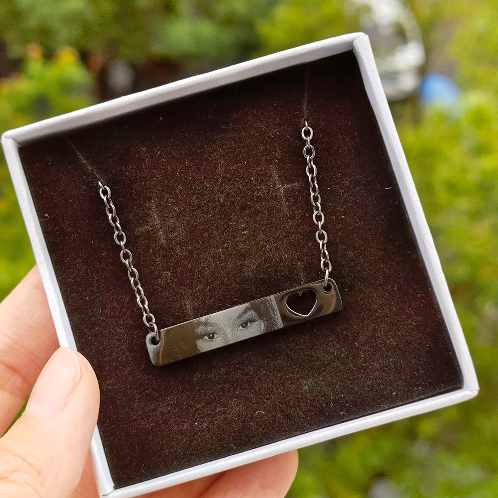 GoldButterfly Personalized Eyes Photo Couple Necklace Customized Pendant Engravable Picture Stainless Steel Gifts for Boy Friend