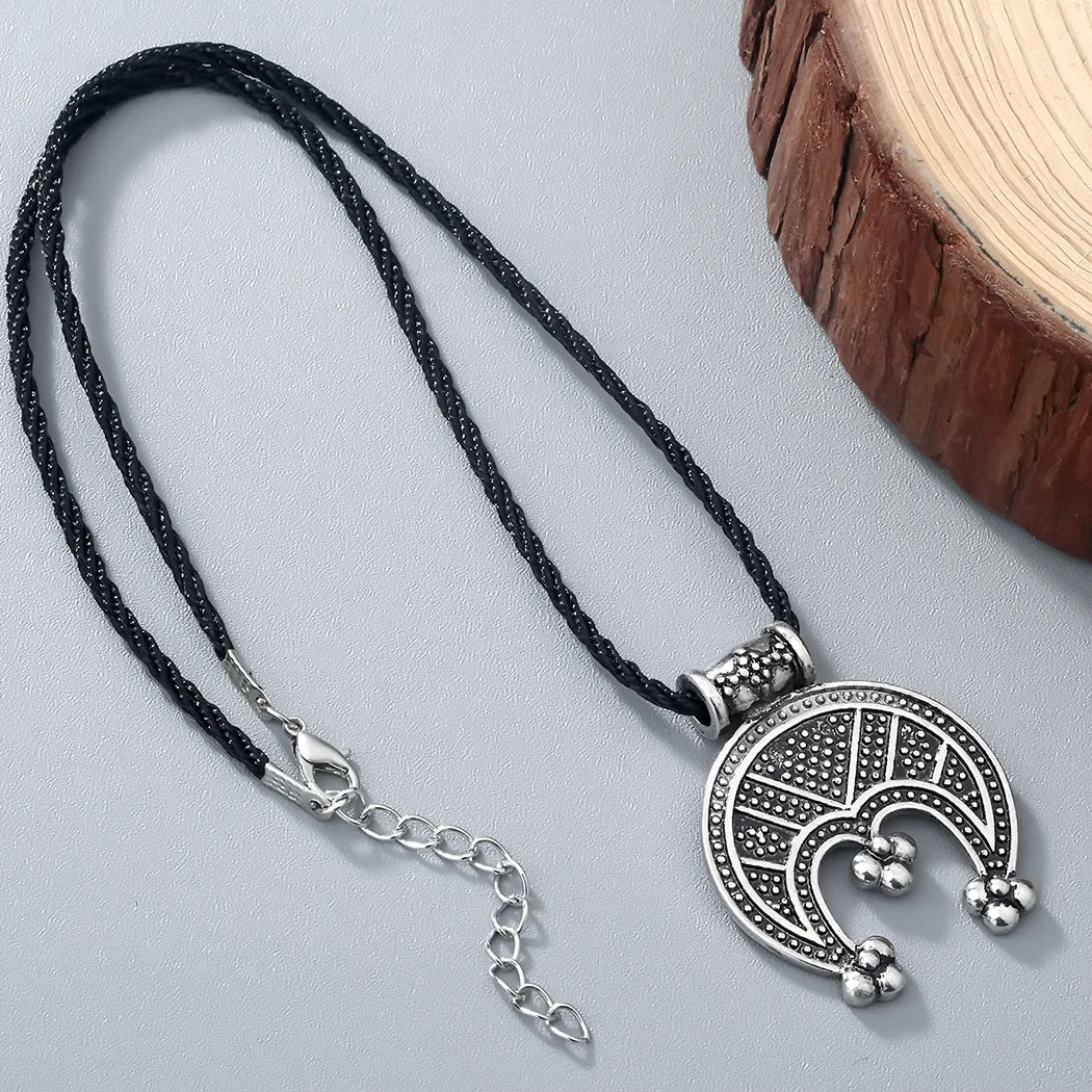 Slavic Lunnitsa Necklace Moon Charm Amulet Protection Pendant Men Punk Retro Black Rope Antique Silver Plated Jewelry Gifts