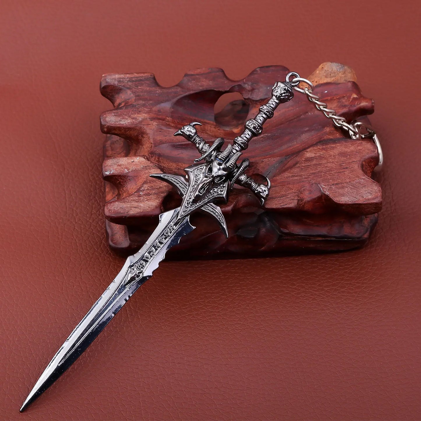 14cm World of Warcraft Frostmourne Weapon Keychains Alloy Swords Game Peripheral Model Metal Action Figures Gift Toys Game Boys