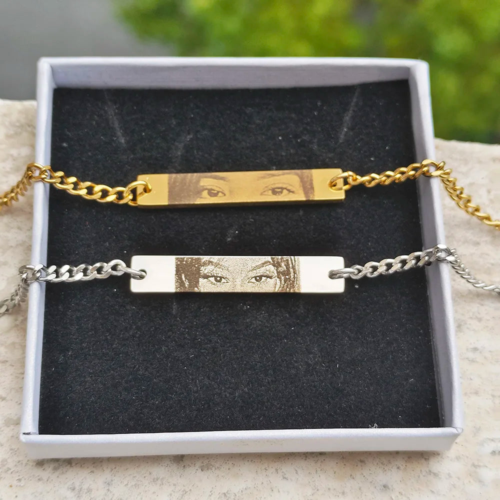 GoldButterfly Personalized Eyes Photo Couple Necklace Customized Pendant Engravable Picture Stainless Steel Gifts for Boy Friend