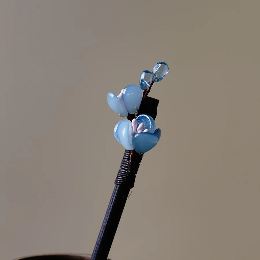 Ancient Style Magnolia Hairpin Artificial Transparent Glass Flower Tassel Hair Stick Wooden Simple Updo Hairpin New Year Gifts