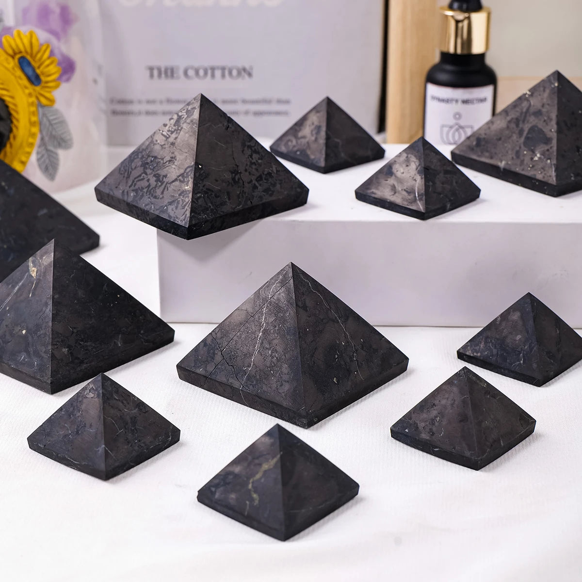1pc Natural Crystal Russian Shungite Pyramid Raw Stone Polished Four Sided Tower Home Desktop Decoration Feng Shui Ornament