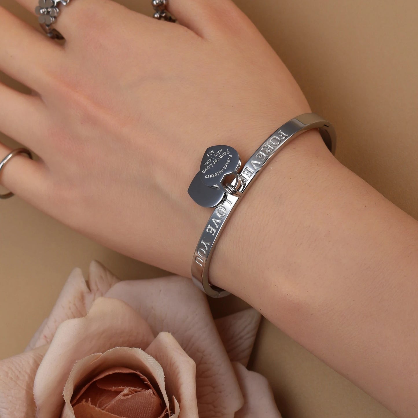 XB999 Hot Classic Stainless Steel Gold Color Bracelets & Bangles Wholesale Jewelry Fine Double Peach Heart Love Bracelets Female