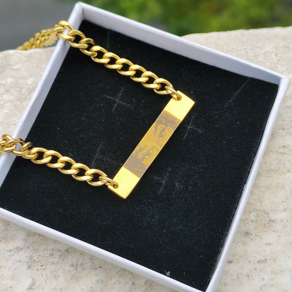 GoldButterfly Personalized Eyes Photo Couple Necklace Customized Pendant Engravable Picture Stainless Steel Gifts for Boy Friend