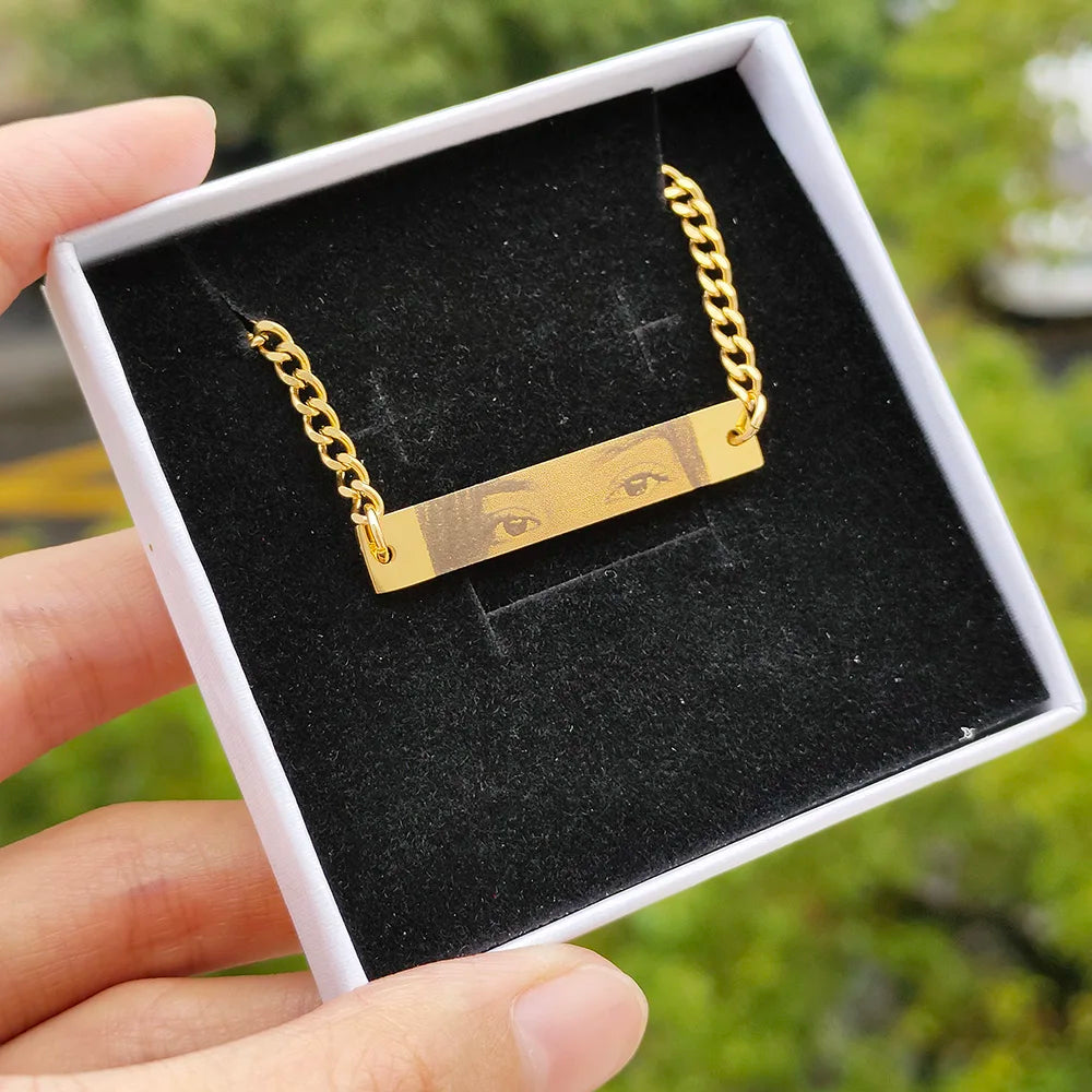 GoldButterfly Personalized Eyes Photo Couple Necklace Customized Pendant Engravable Picture Stainless Steel Gifts for Boy Friend