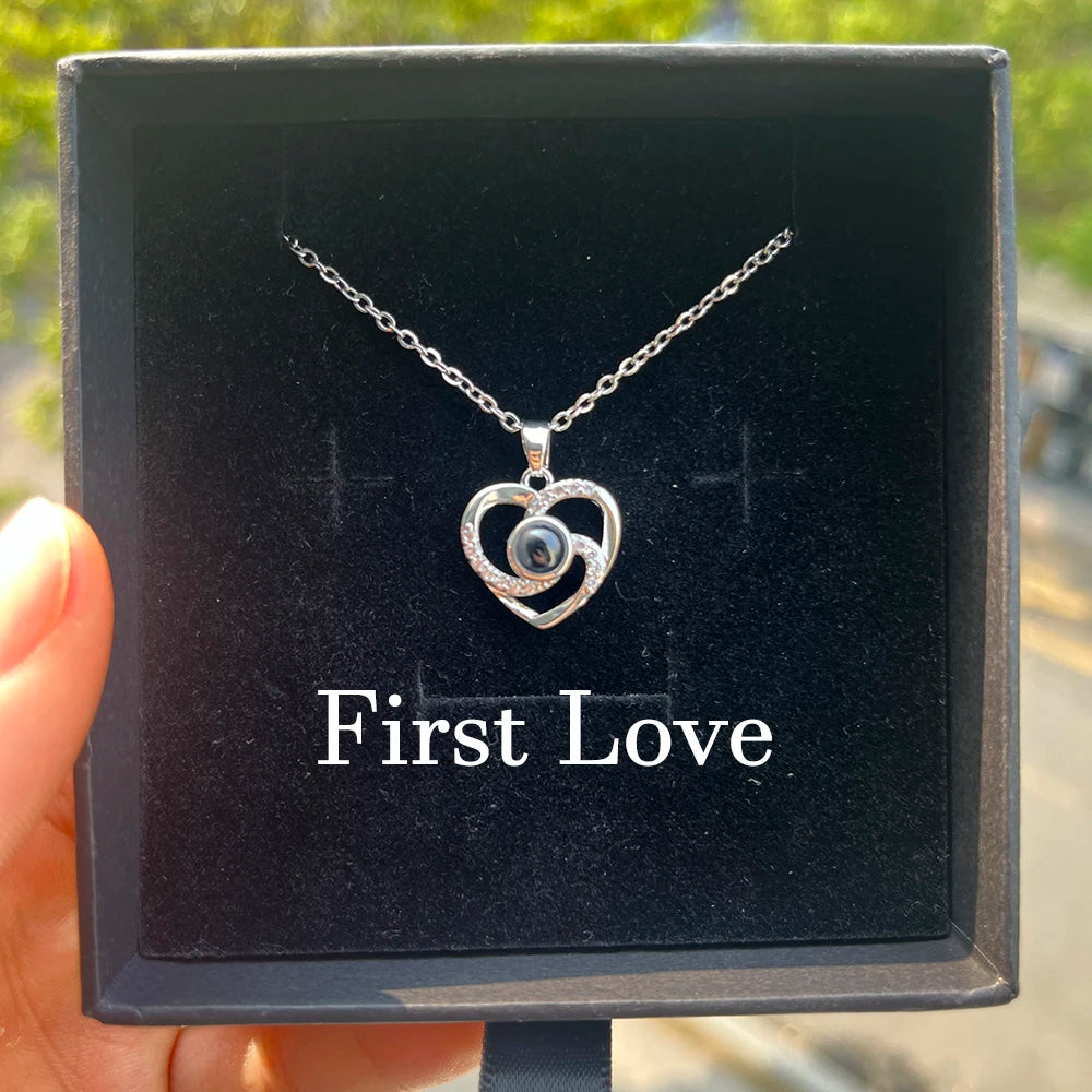 Custom Photo Projection Necklace Stainless Steel Chain Heart Flower Start Pendant DIY Picture Inside Couple Family Necklace