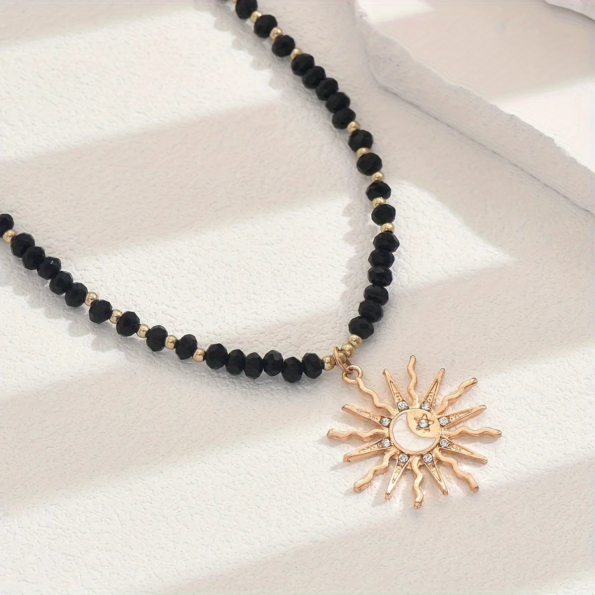 Vintage Golden-Toned Sun Pendant Necklace for Women Elegant Turquoise Beads Chain Choker Neck Statement Party Jewelry Gifts