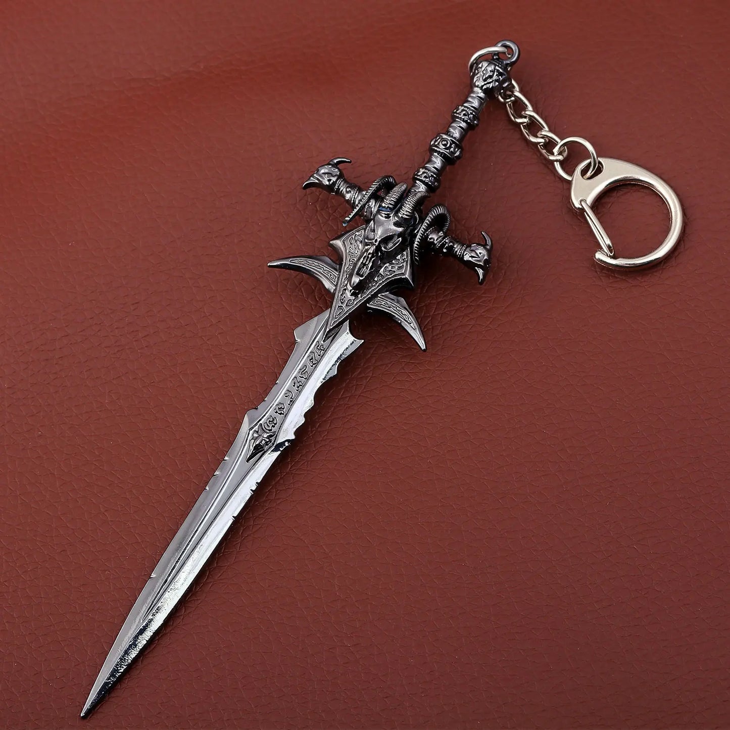 14cm World of Warcraft Frostmourne Weapon Keychains Alloy Swords Game Peripheral Model Metal Action Figures Gift Toys Game Boys