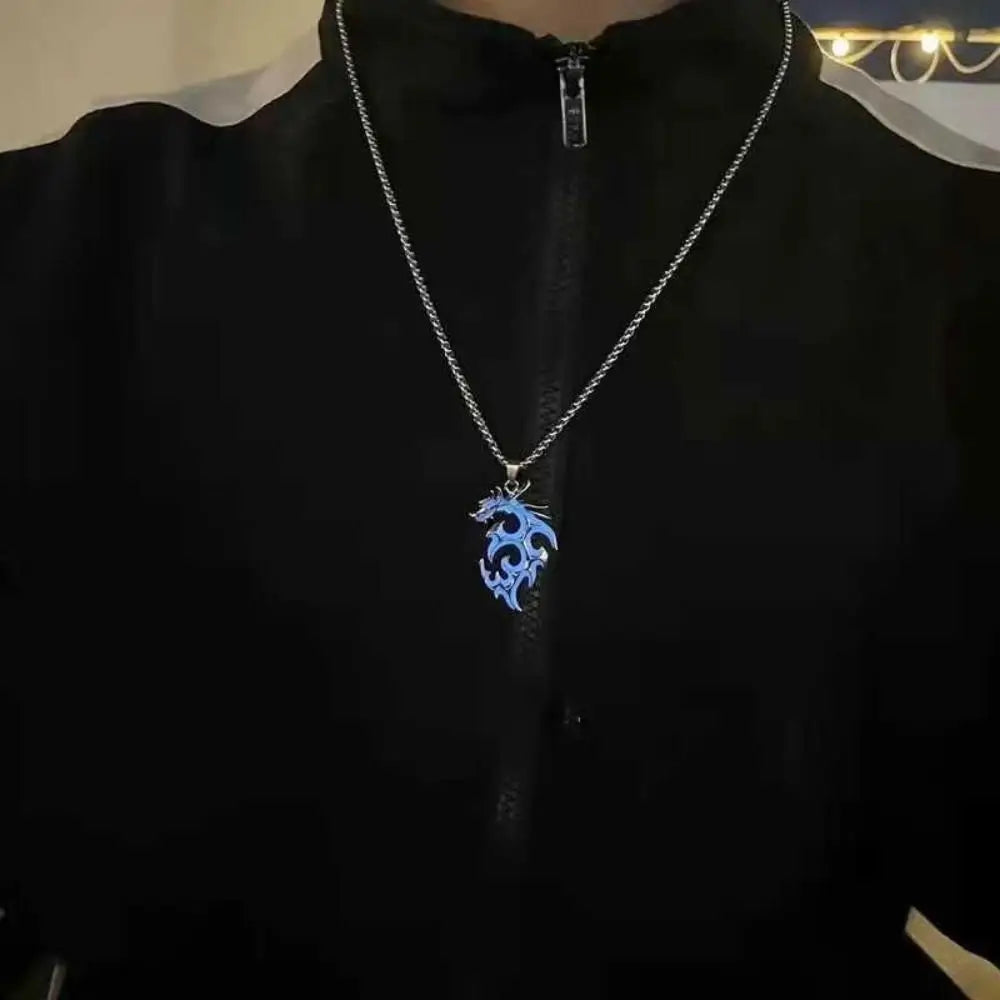 Womens Teen Girls Luminous Moon Necklace Moon Pendants Chain Choker Glow in The Dark Necklace Jewellery Gifts Ожерелье