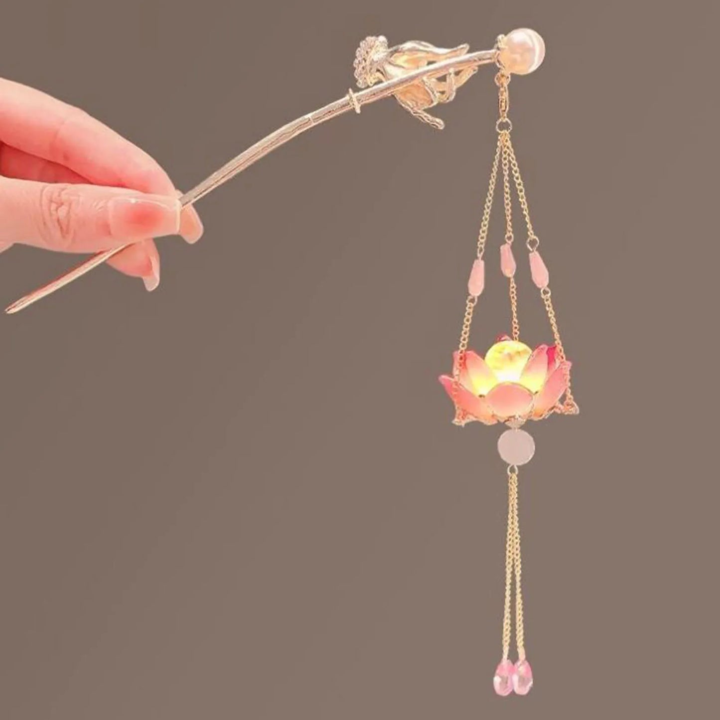 Luminous Flower Hairpin For Women Creative Lotus Emit Light Lantern Tassel Hair Stick Vintage Chinese Style Metal Hair Accessory