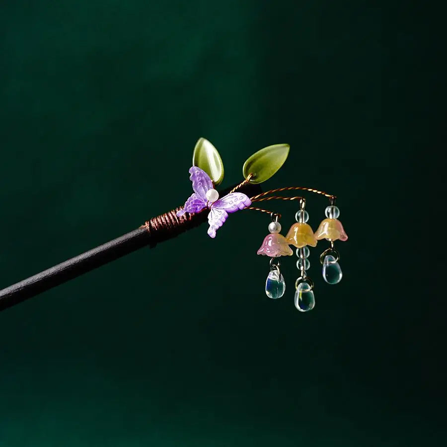 Ancient Style Magnolia Hairpin Artificial Transparent Glass Flower Tassel Hair Stick Wooden Simple Updo Hairpin New Year Gifts