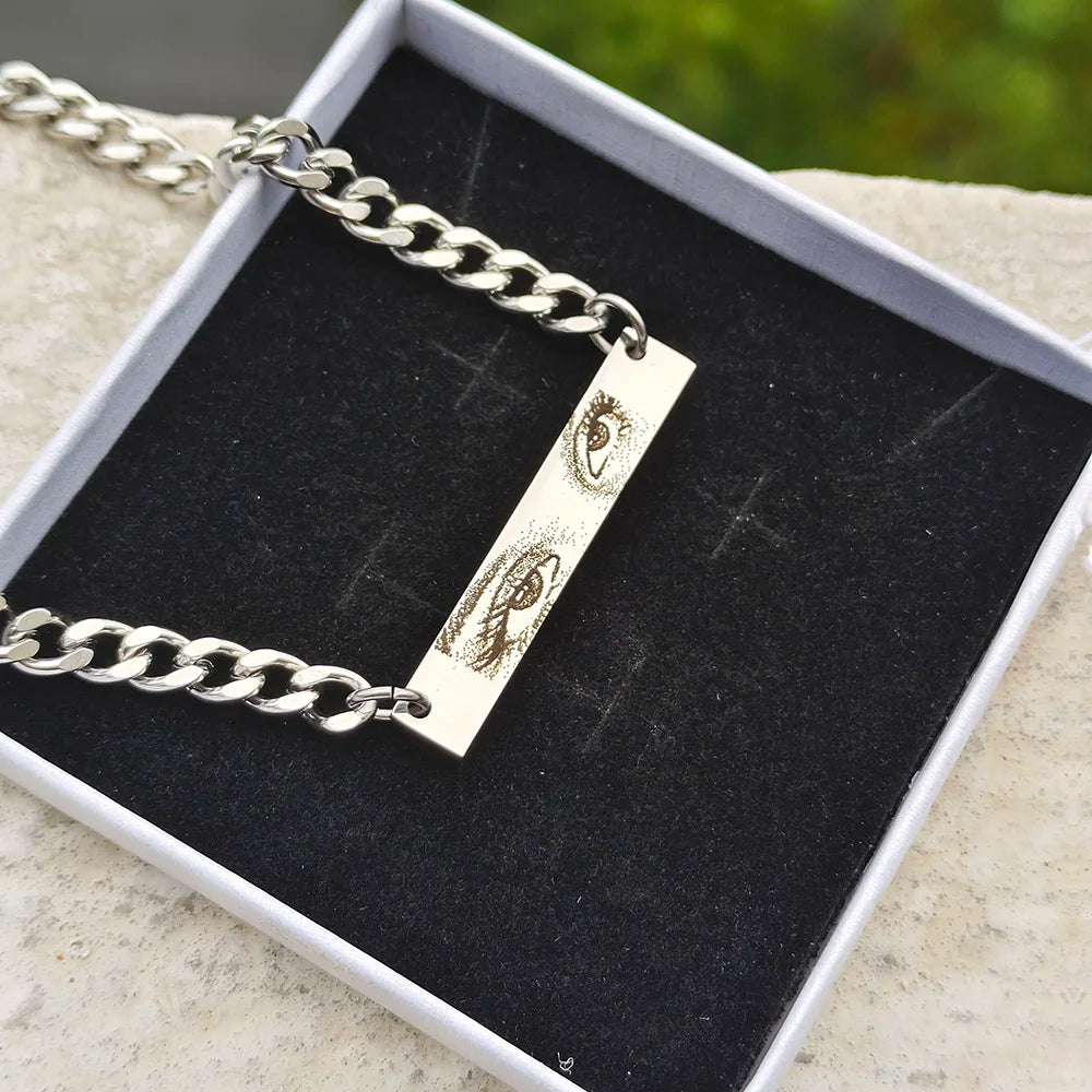 GoldButterfly Personalized Eyes Photo Couple Necklace Customized Pendant Engravable Picture Stainless Steel Gifts for Boy Friend