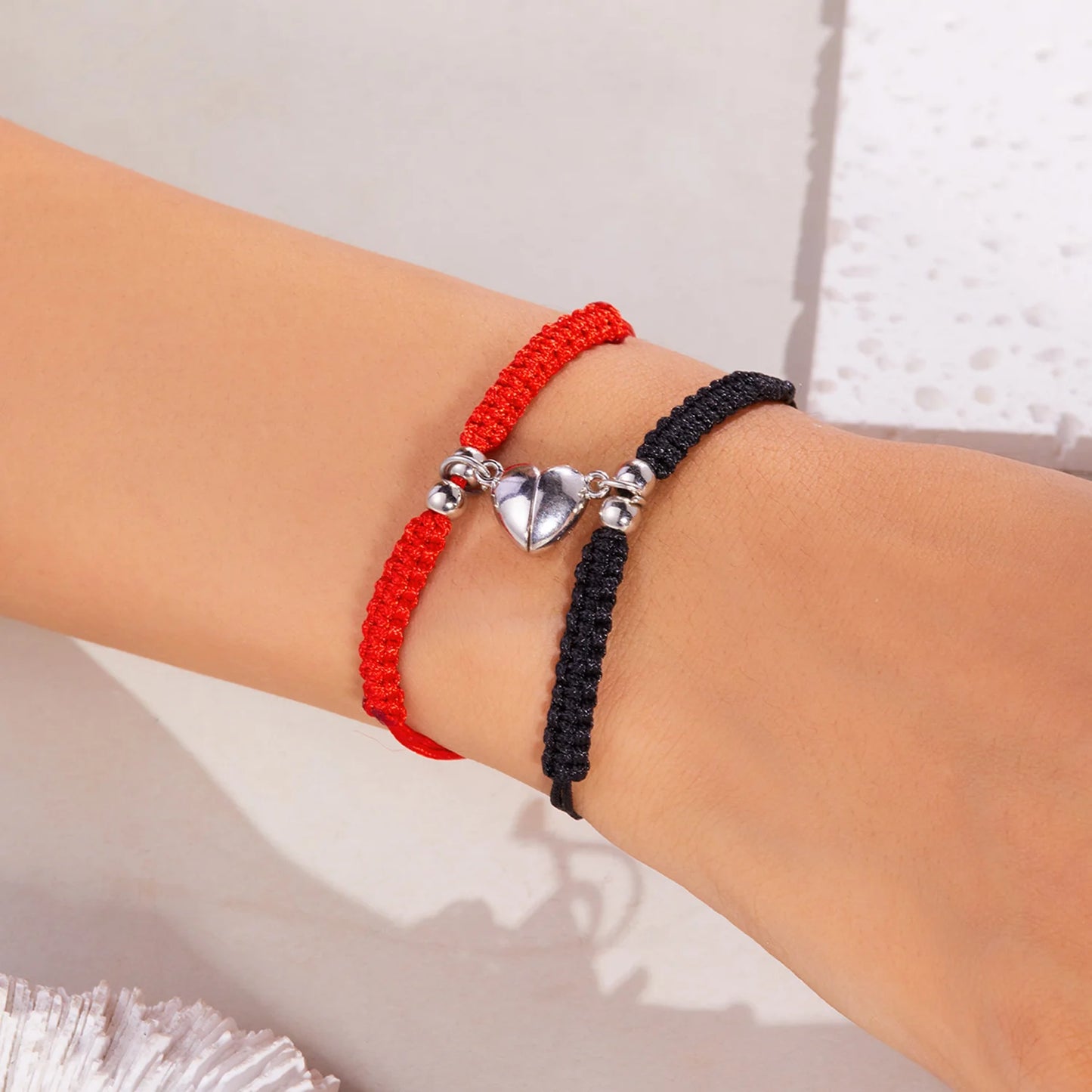 2 PCS Simple Lucky Red Rope Braided Bracelet for Women Men Romantic Heart Magnetic Couple Matching Bracelets Friendship Jewelry
