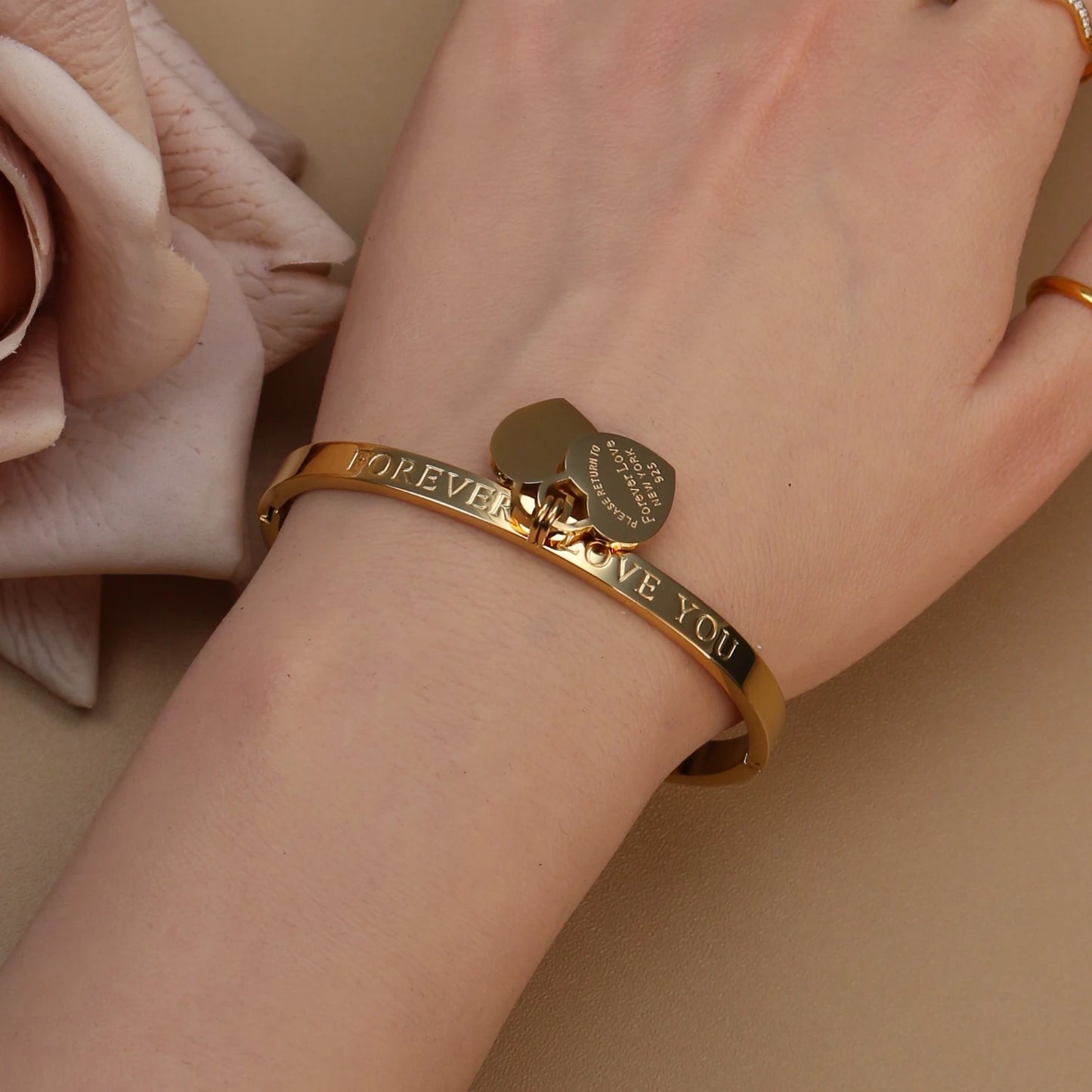 XB999 Hot Classic Stainless Steel Gold Color Bracelets & Bangles Wholesale Jewelry Fine Double Peach Heart Love Bracelets Female